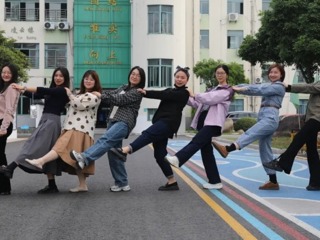 同心筑夢(mèng)啟新程，家校攜手育未來(lái)